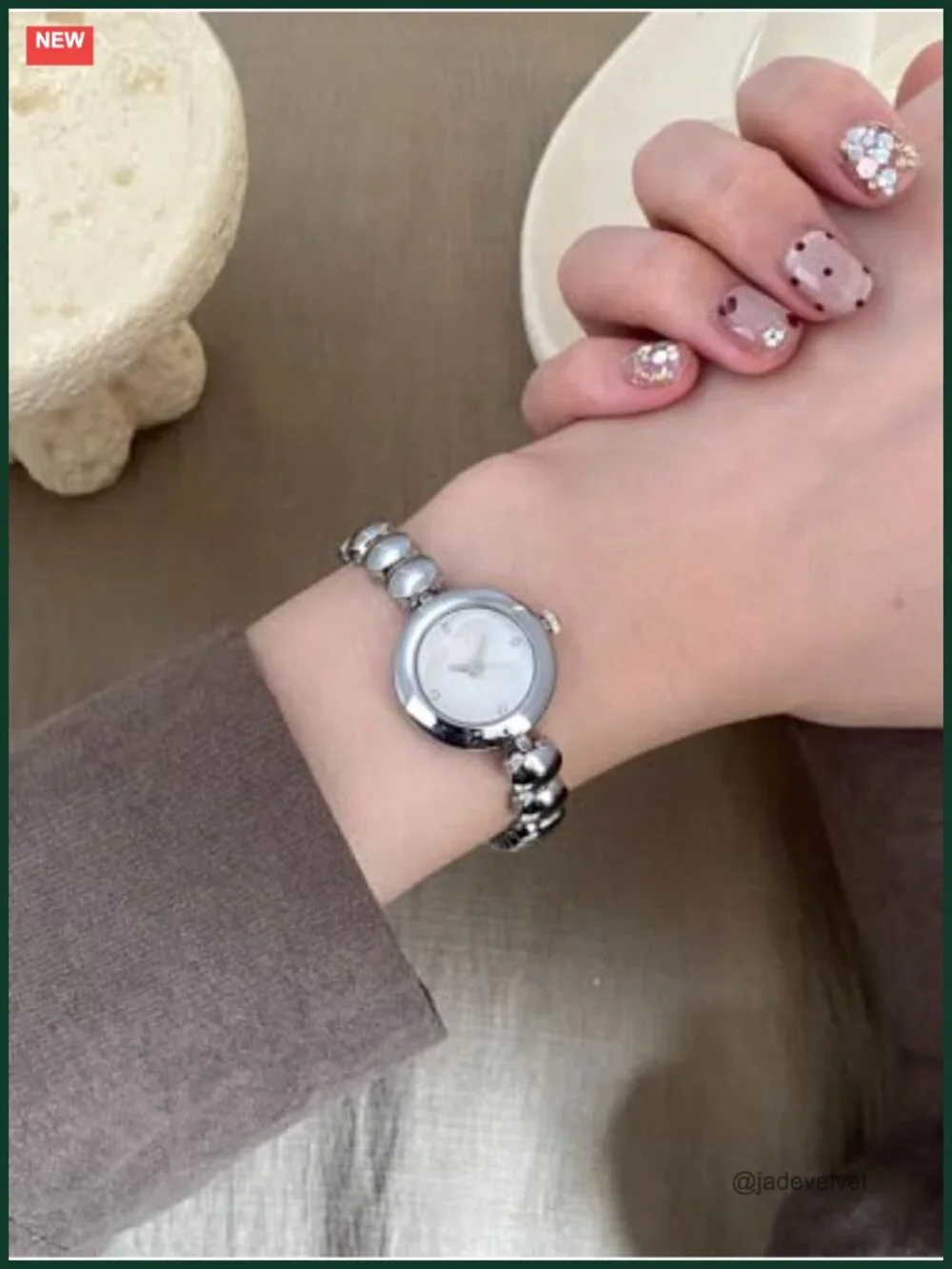 N/A elegant round